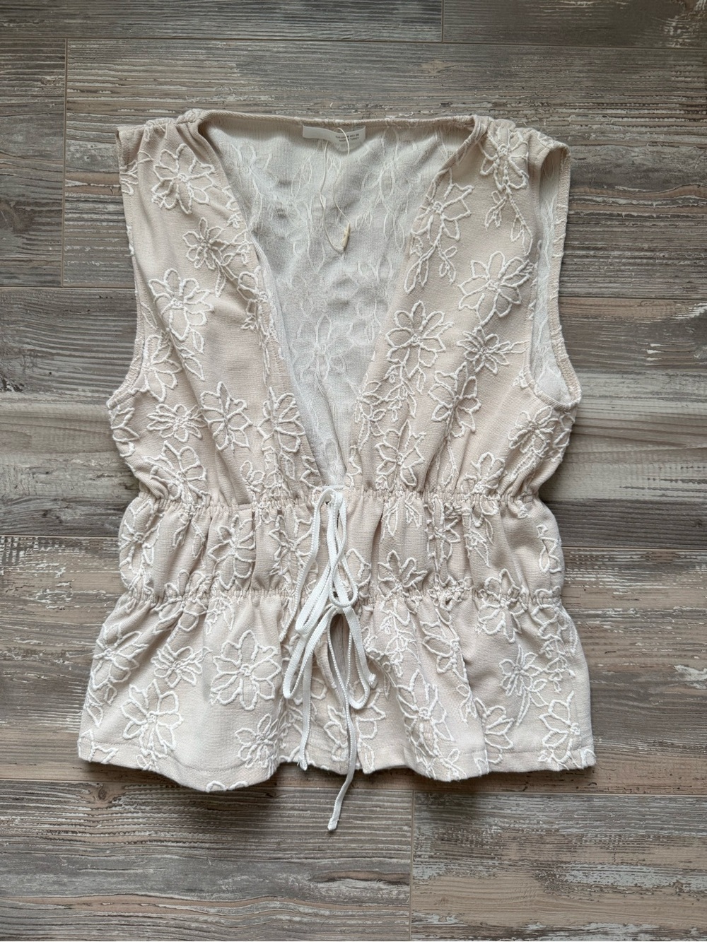 Women’s Like New Zara Floral Embroidered Sleeveless Tie Tip V Neck Medium